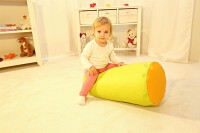 Baby Kleinkind Kuschelrolle Physio-Therapierolle